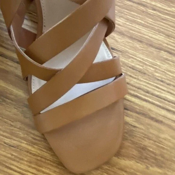 Vince Camuto - Sutellie Block Heel Leather Sandals - size 11M  MSRP: $139.00 - Picture 9 of 12